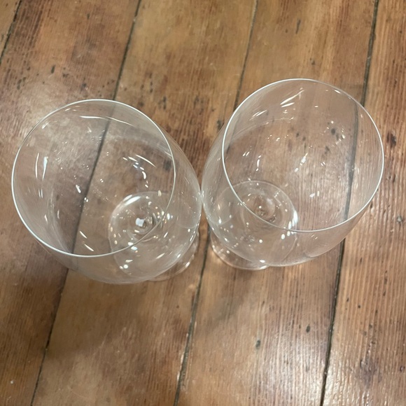 Riedel Crystal Pinot Nebbiolo Wine Grape Glasses Set of 2. - Picture 6 of 10